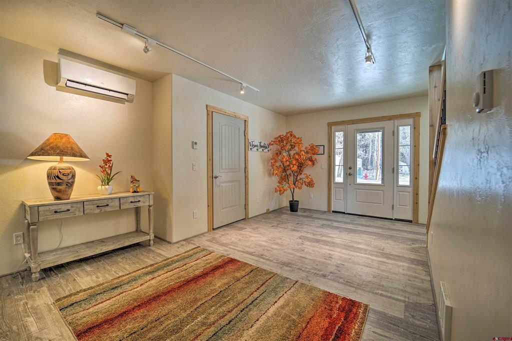 1503 Oak Street Property Photo 22