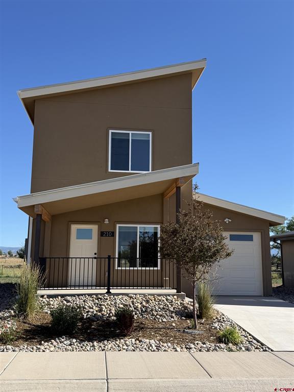 210 Manzano Circle Property Photo 1