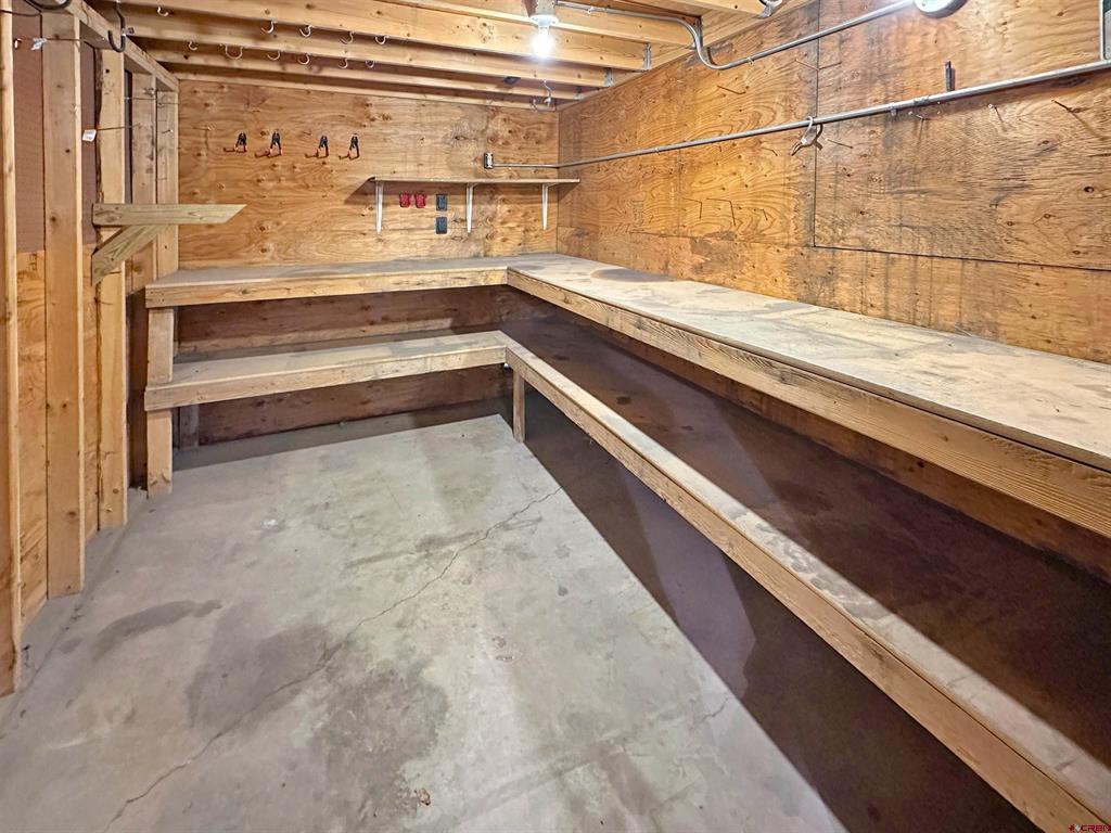 116 N Henry Street Property Photo 17
