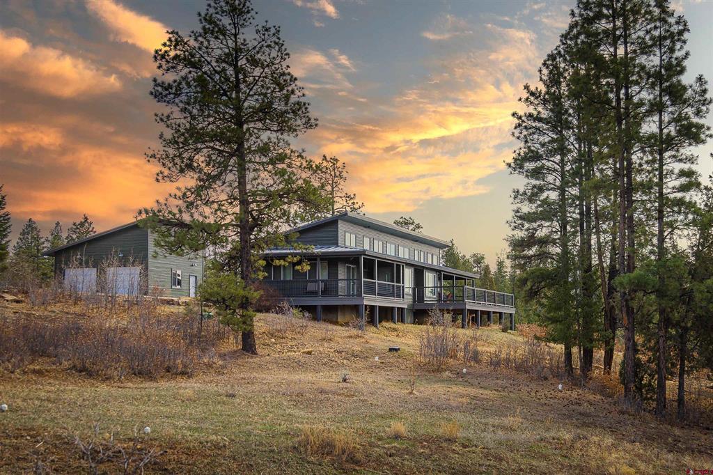 609 S Black Bear Property Photo 1