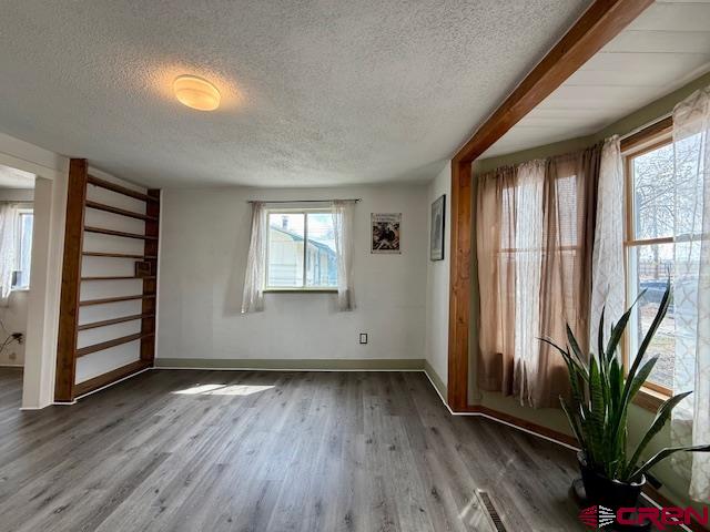 638 N Cascade Avenue Property Photo 4