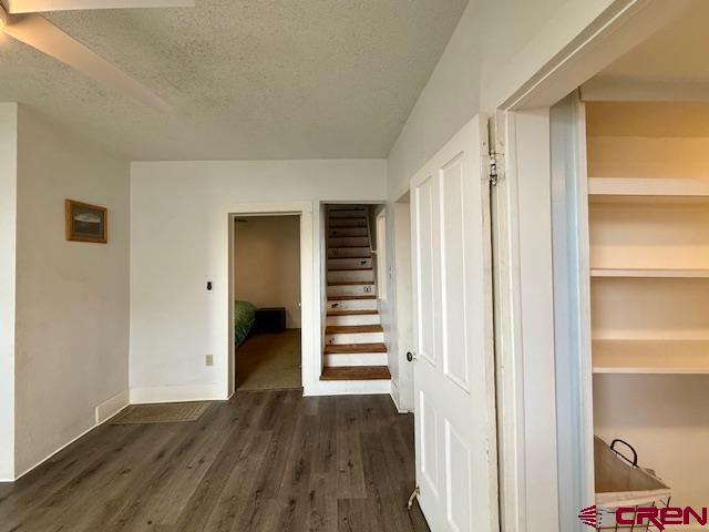 638 N Cascade Avenue Property Photo 10