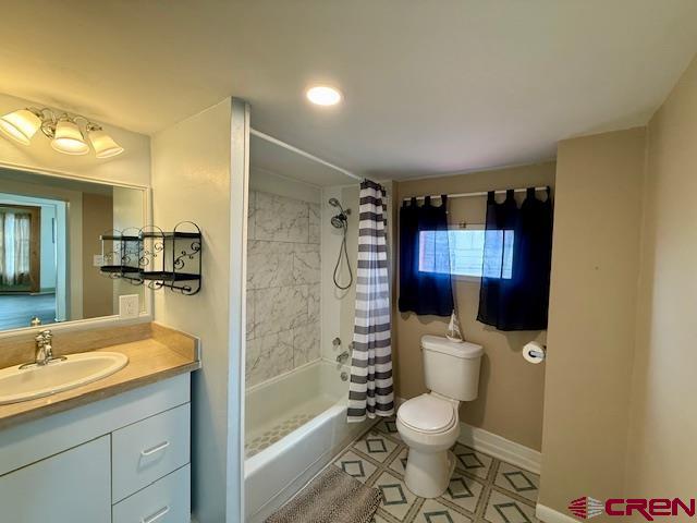 638 N Cascade Avenue Property Photo 12