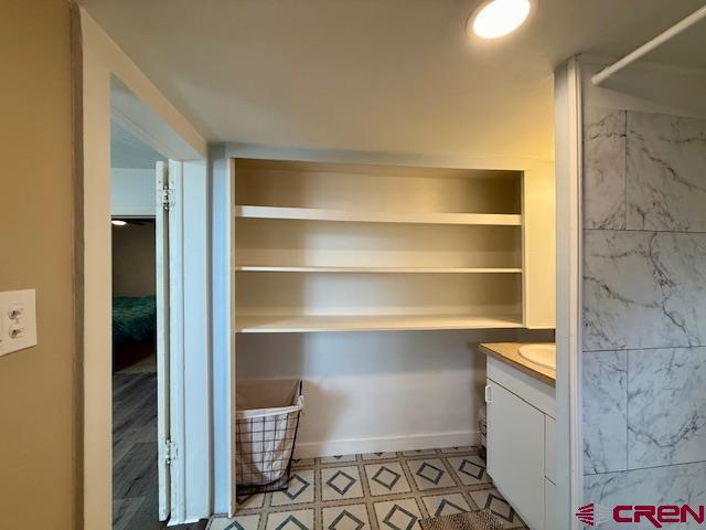 638 N Cascade Avenue Property Photo 15