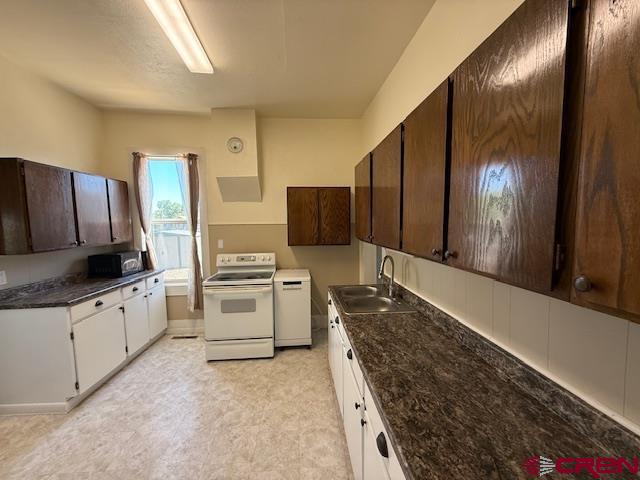 638 N Cascade Avenue Property Photo 16