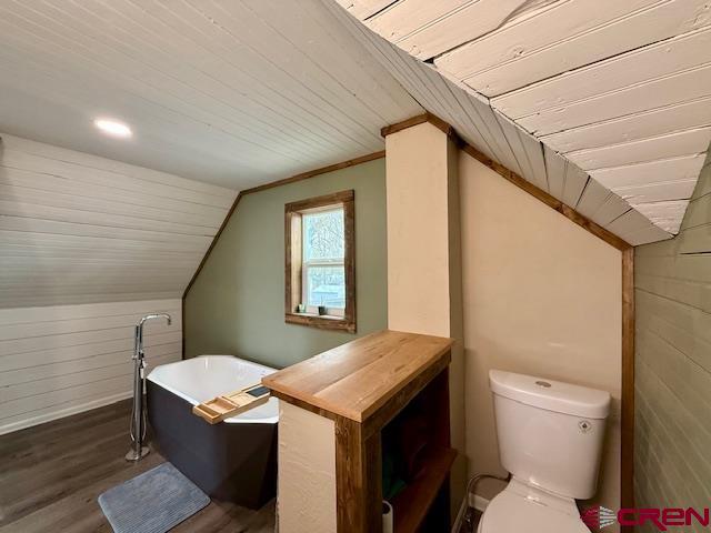 638 N Cascade Avenue Property Photo 32