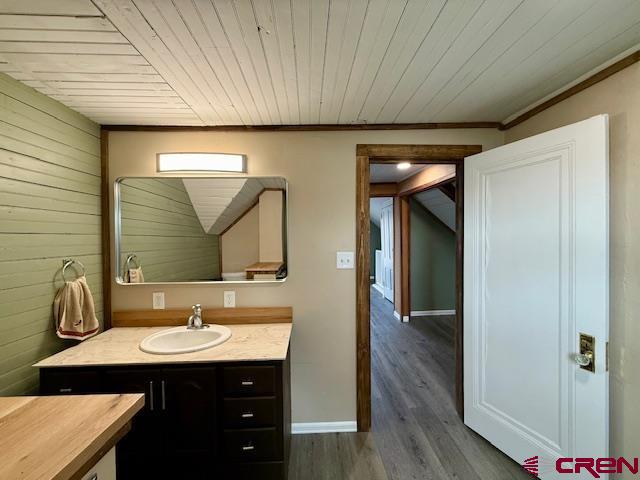 638 N Cascade Avenue Property Photo 33