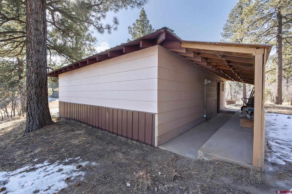 1129 Meadow Road Property Photo 9