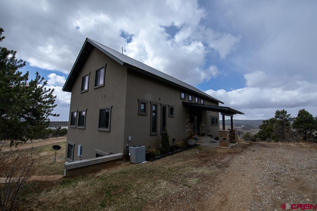 492 Fox Fire Ridge Road Property Photo 2