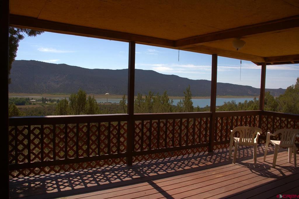 94 Eagles Place Property Photo 2