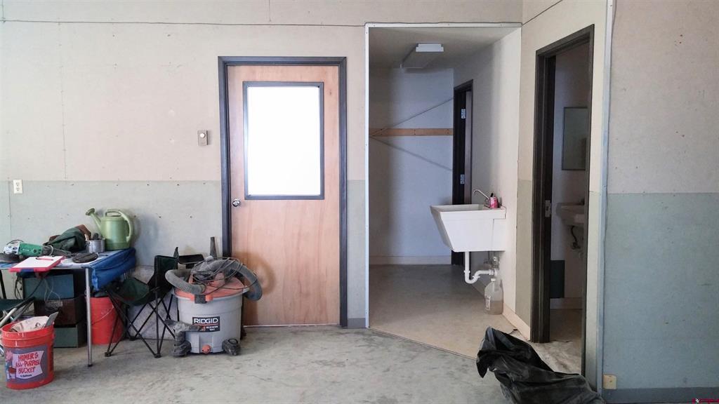 460 W Menefee Property Photo 5