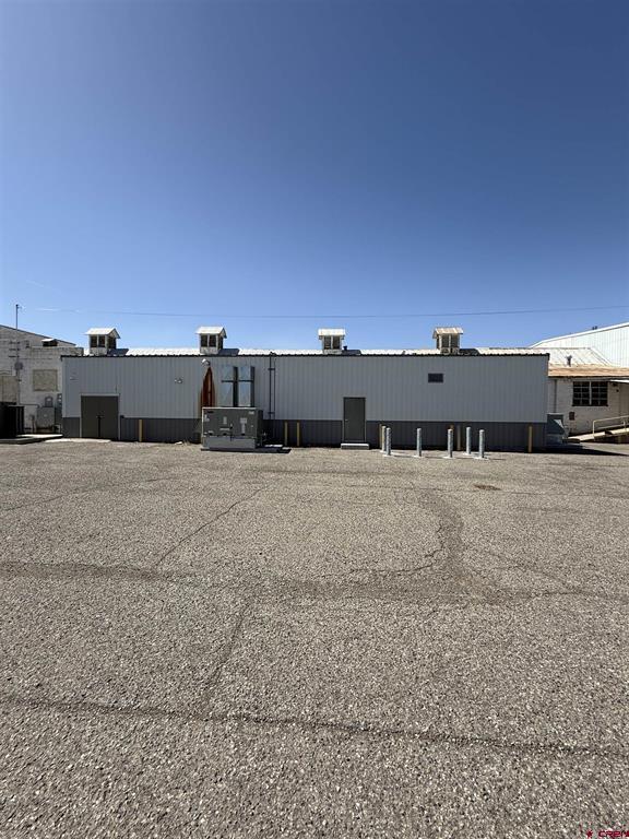 430 W 8th Street, Building 13 Property Photo 1