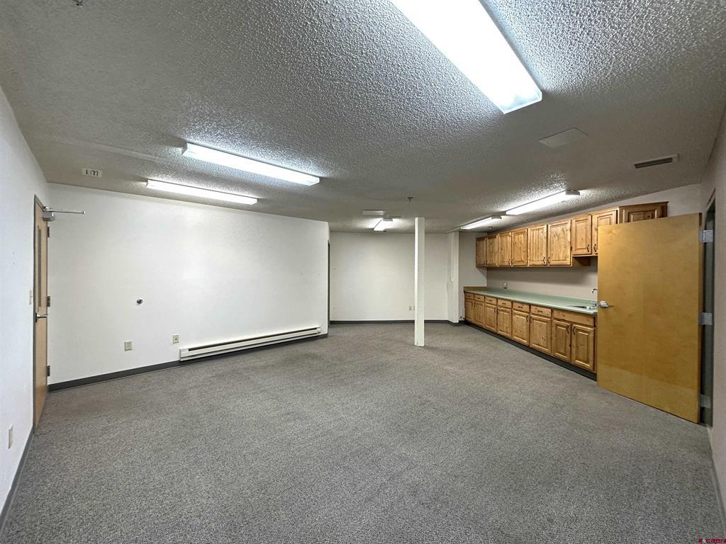 300 N Cascade Avenue Property Photo 10