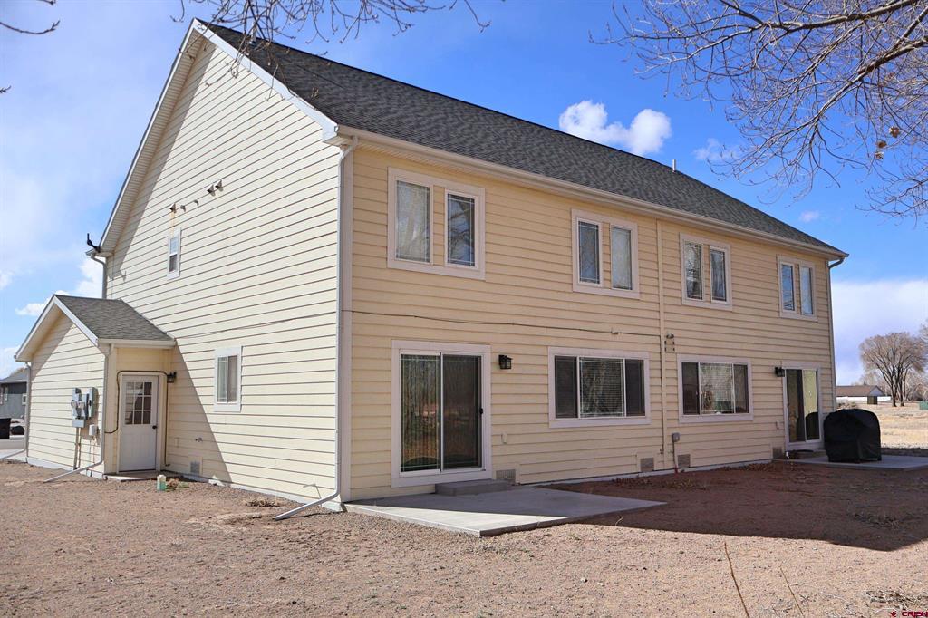 914 Douglas Drive Property Photo 4