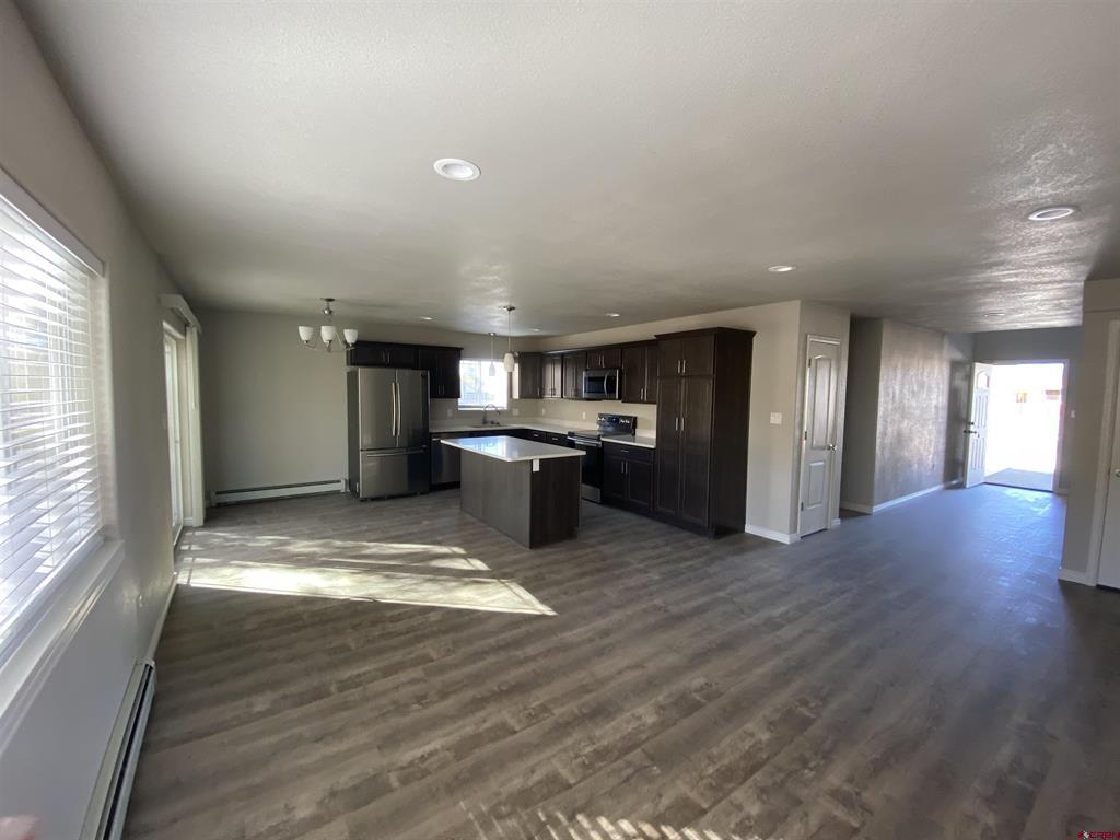914 Douglas Drive Property Photo 12