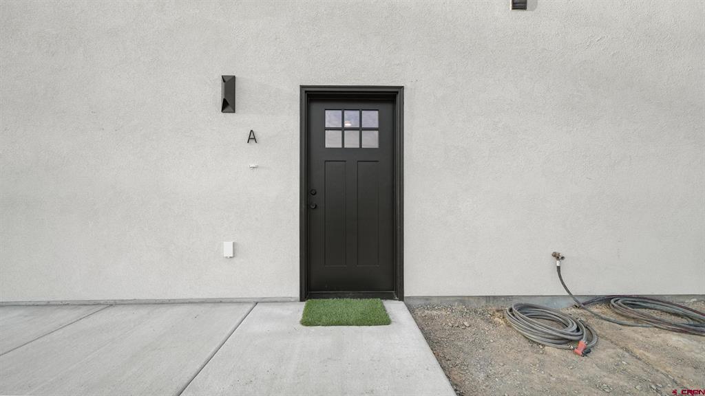 2398 Ridge Circle Drive Property Photo 8