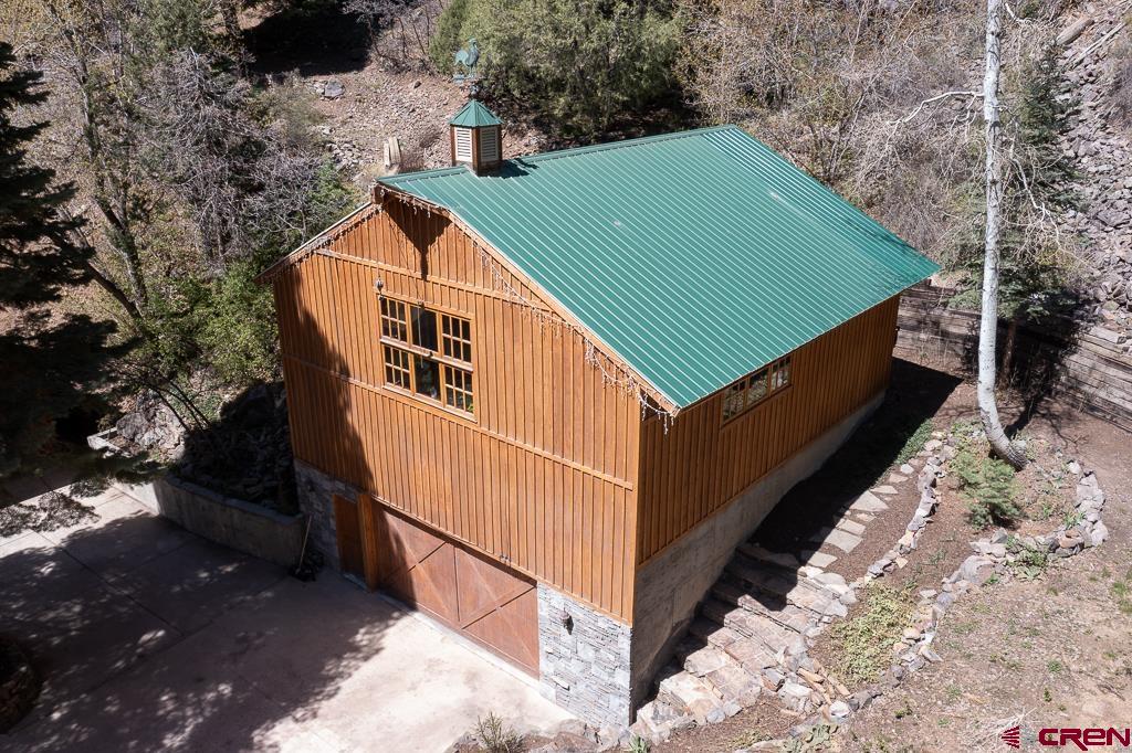 154 Loretta Court Property Photo 3