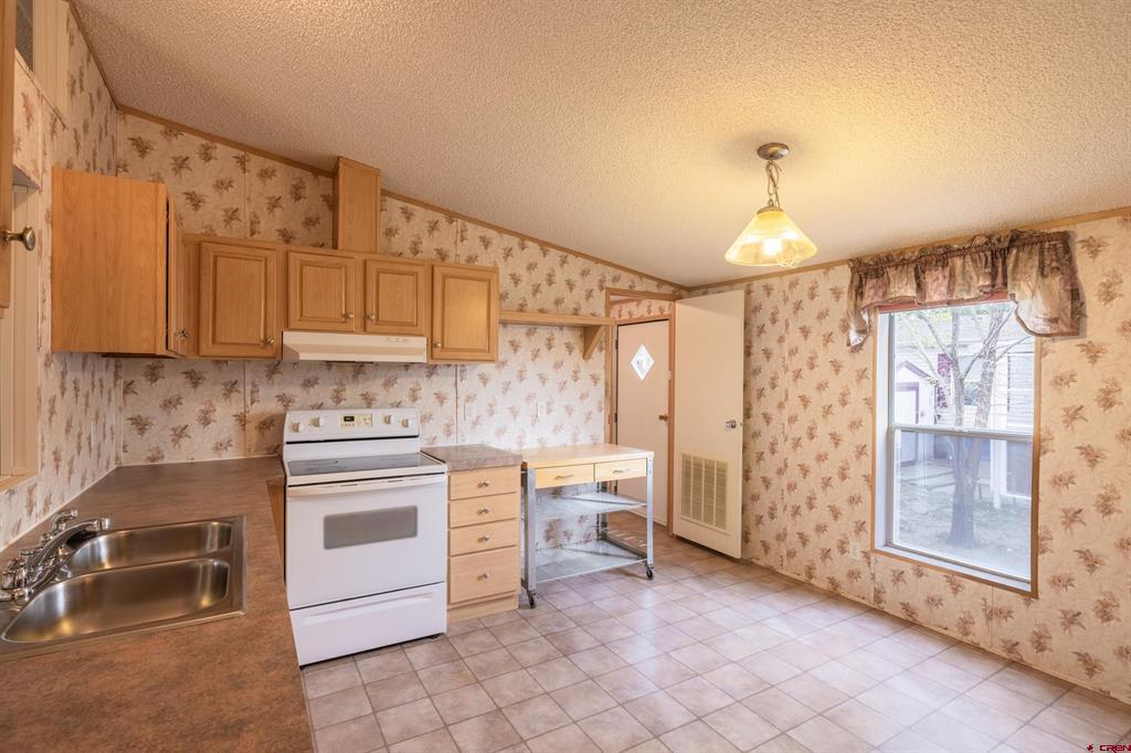 901 6530 Road Property Photo 8