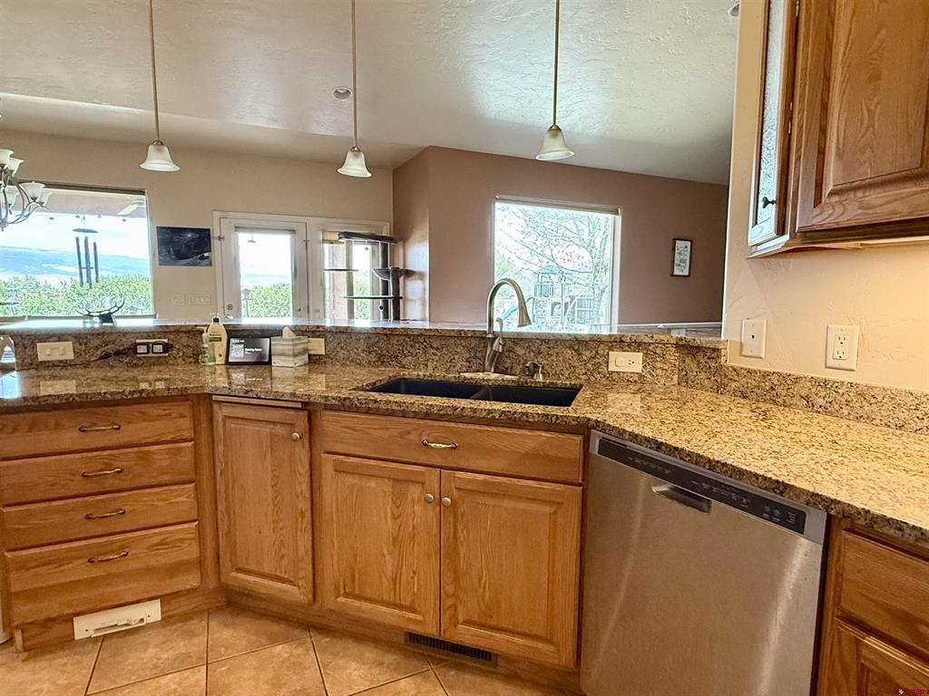 1221 Sunrise Drive Property Photo 14