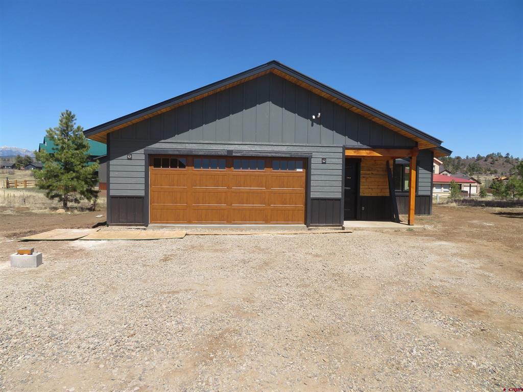 118 Saturn Drive Property Photo 1