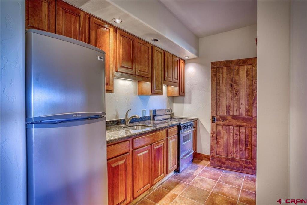 129 & 45 Kinley Court Property Photo 33