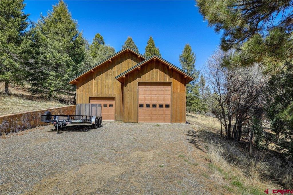 129 & 45 Kinley Court Property Photo 36
