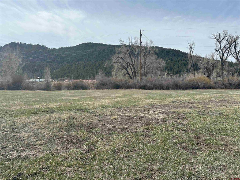 146 W Riverside Court Property Photo 2