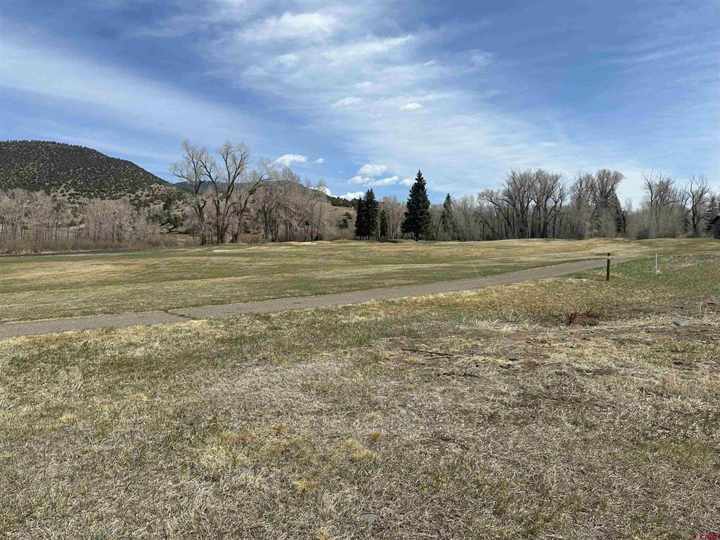 146 W Riverside Court Property Photo 4