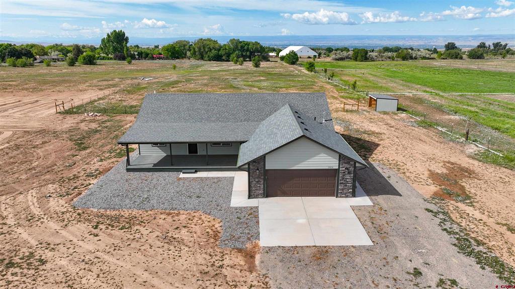 21030 North Road Property Photo 1