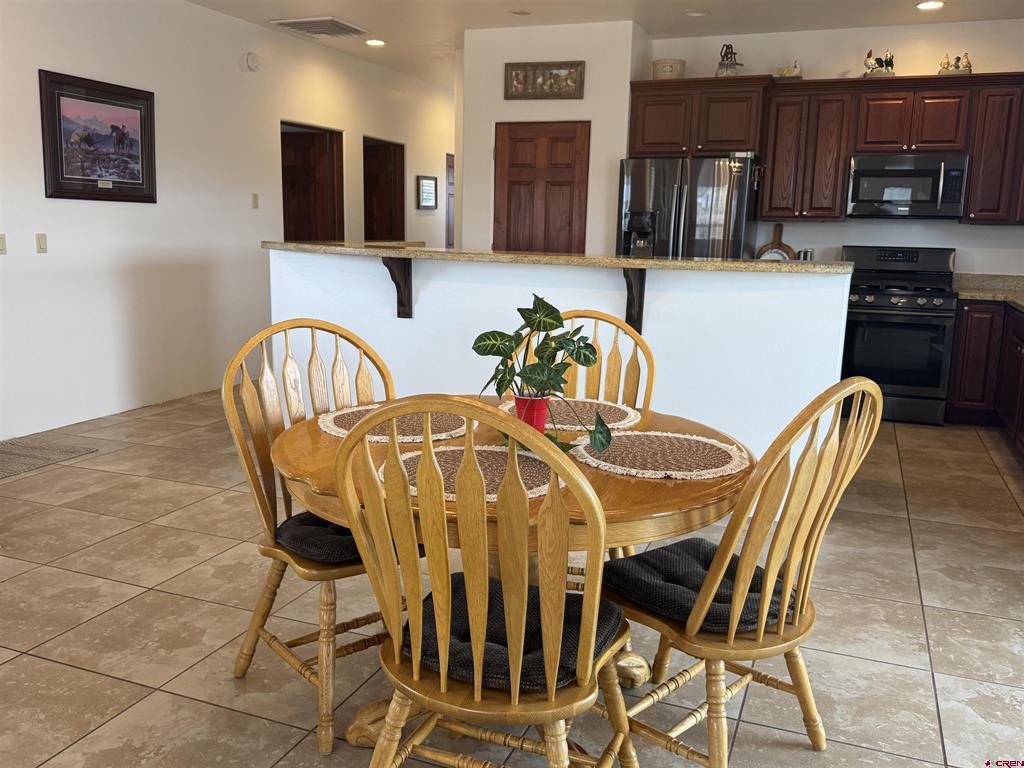 2271 Par Drive Property Photo 5