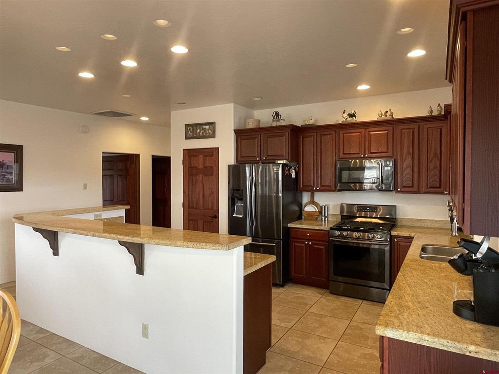 2271 Par Drive Property Photo 6