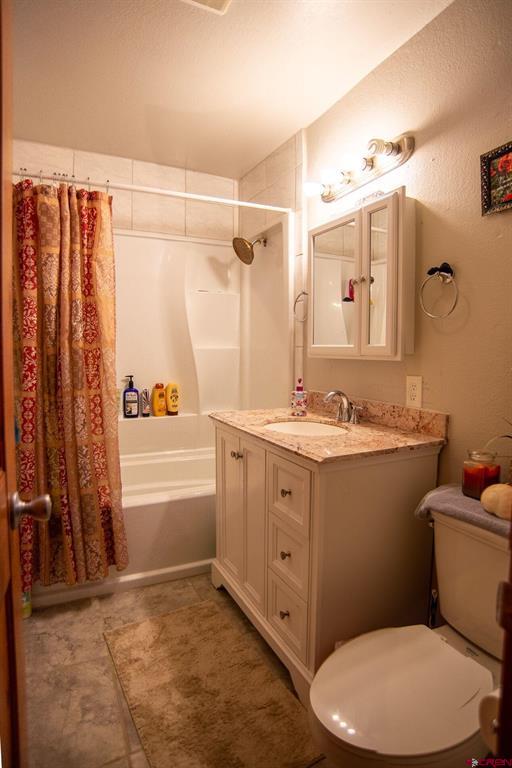 13467 L Road Property Photo 12