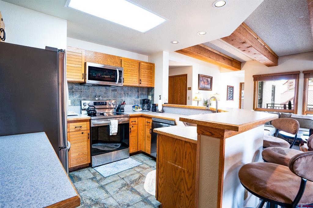 11 Snowmass Road Property Photo 9