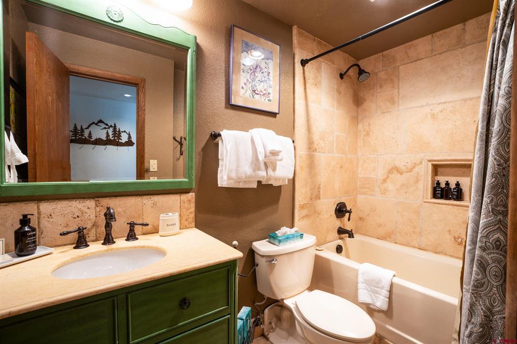 11 Snowmass Road Property Photo 10