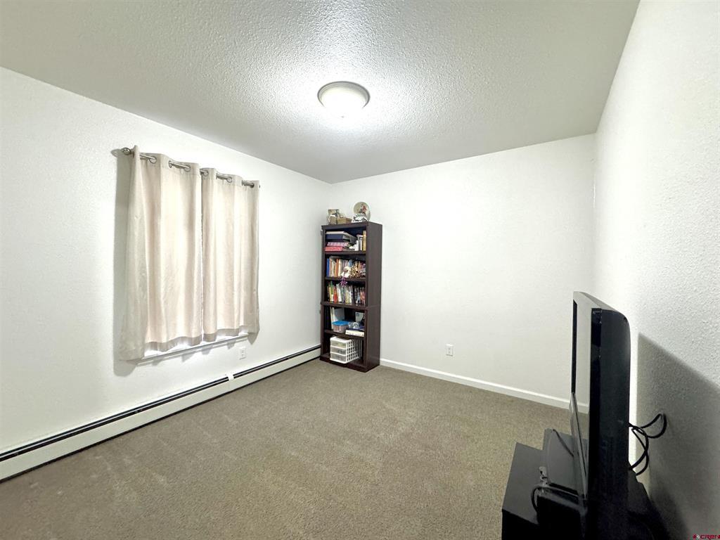 2916 W 6th St. Property Photo 11
