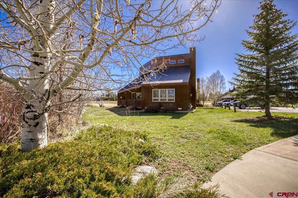 301 Talisman Drive Property Photo 1