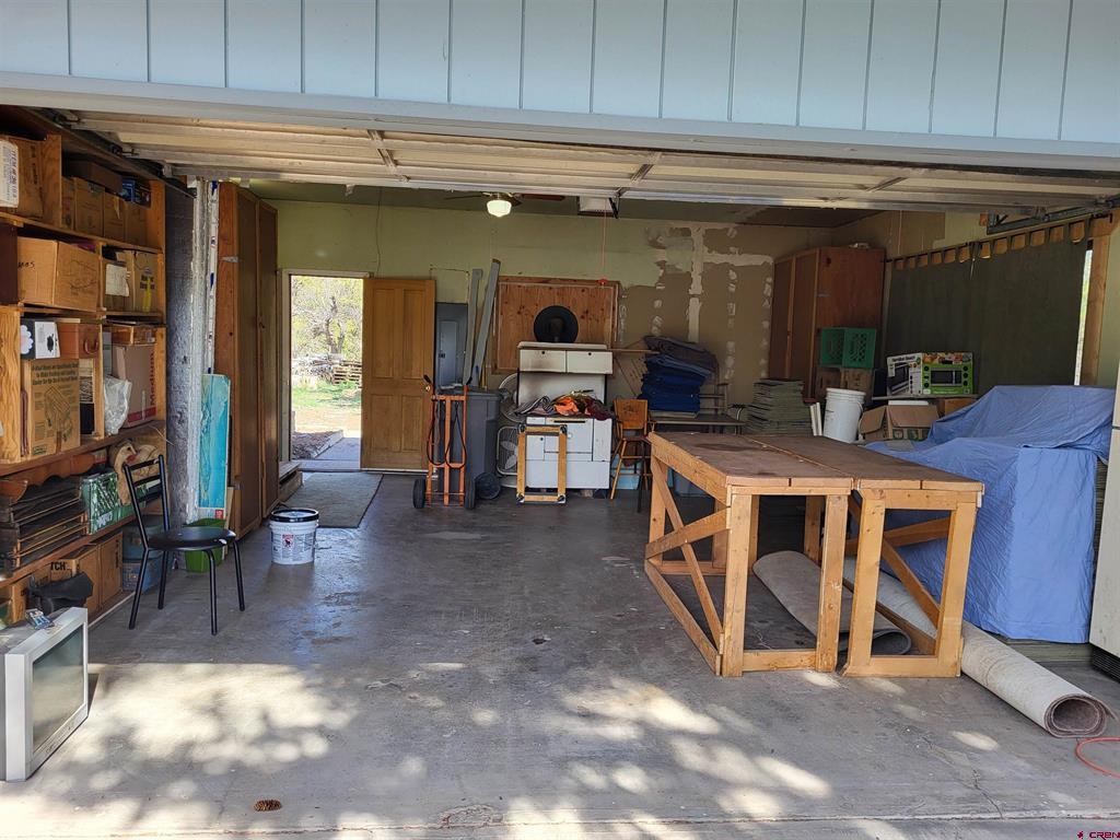 565 N Grand Mesa Drive Property Photo 2