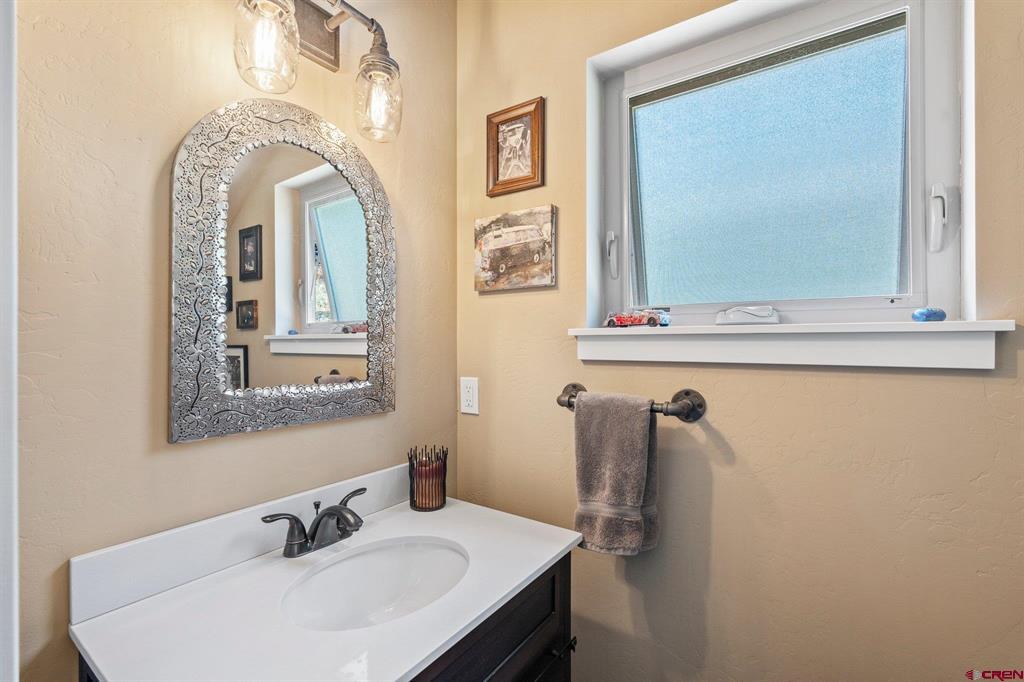112 Spring Creek Village Place Property Photo 2