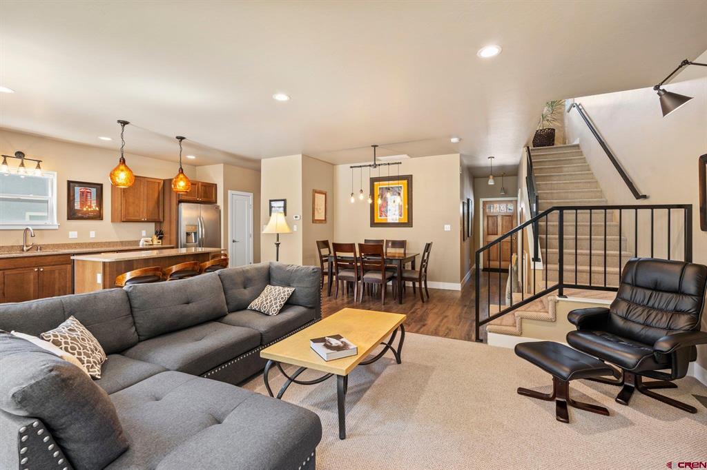 112 Spring Creek Village Place Property Photo 8