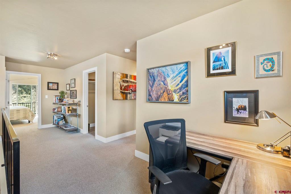 112 Spring Creek Village Place Property Photo 16