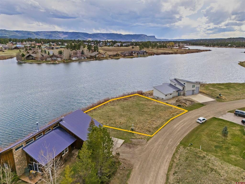 147 Island Place Property Photo 4