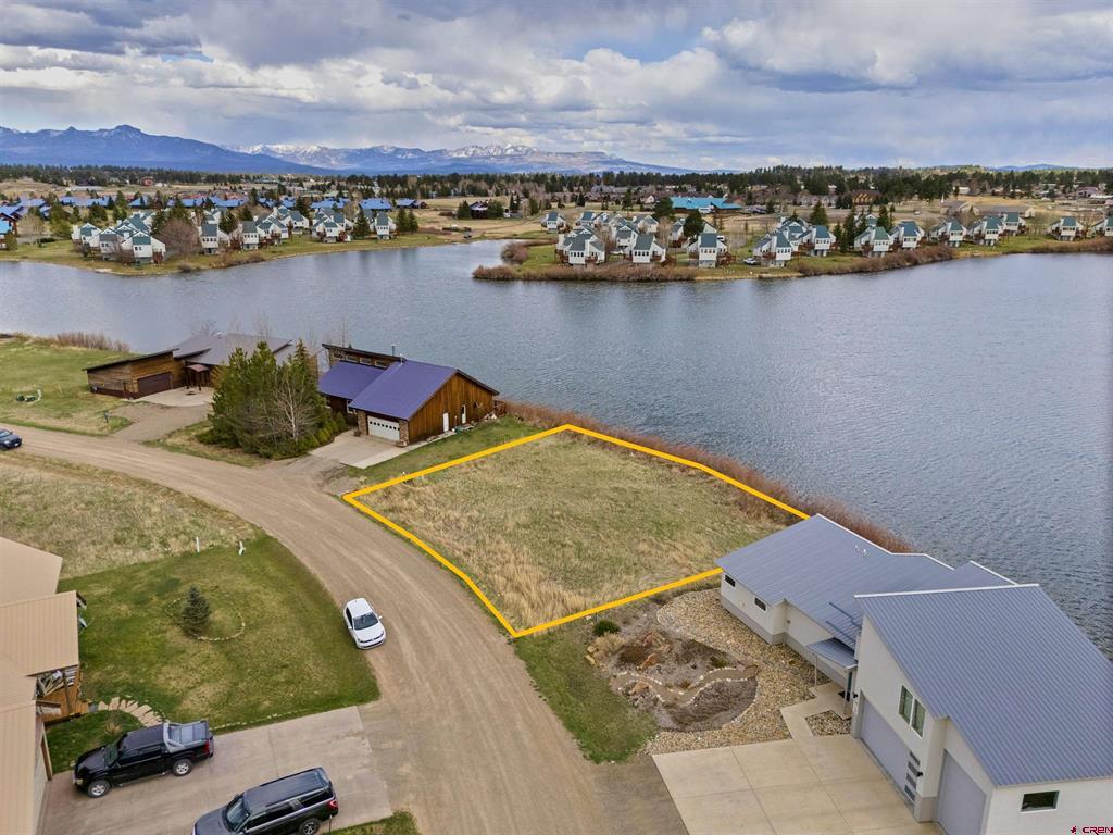 147 Island Place Property Photo 5