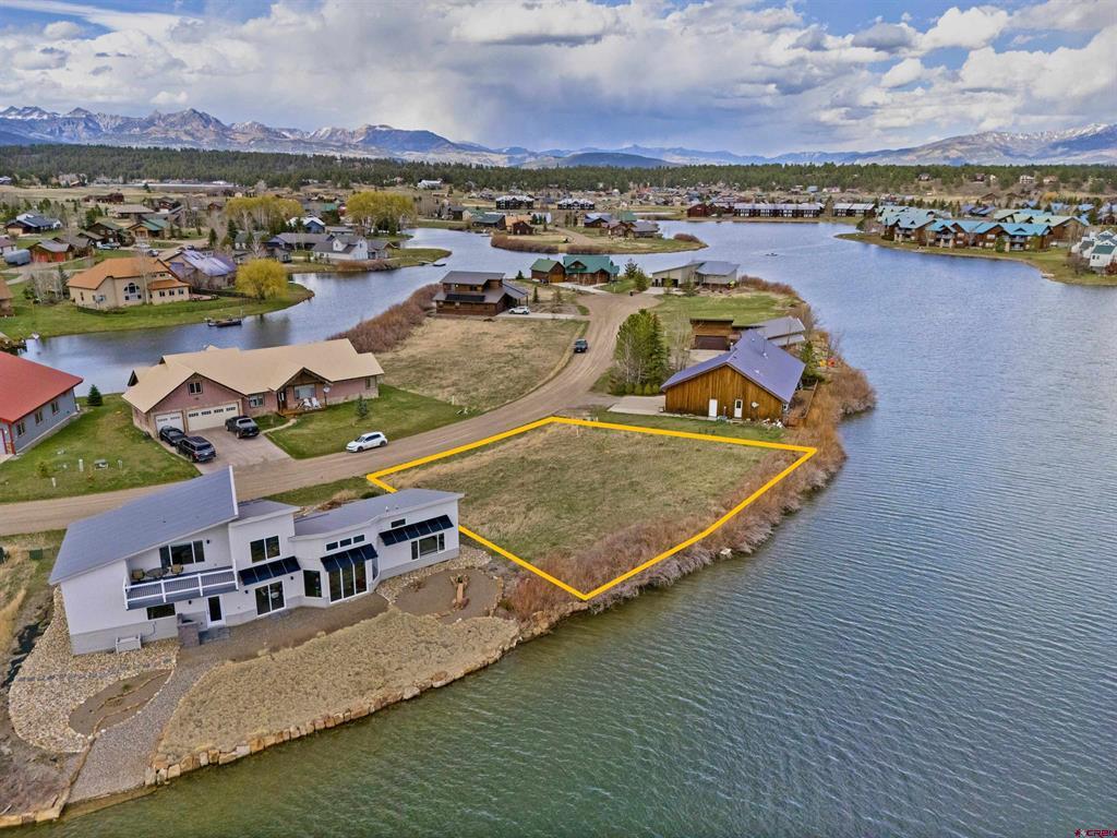 147 Island Place Property Photo 6
