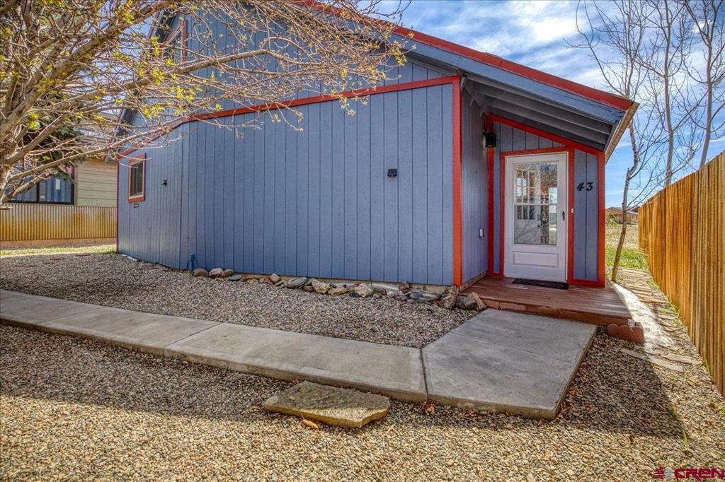 43 Scratch Court Property Photo 1