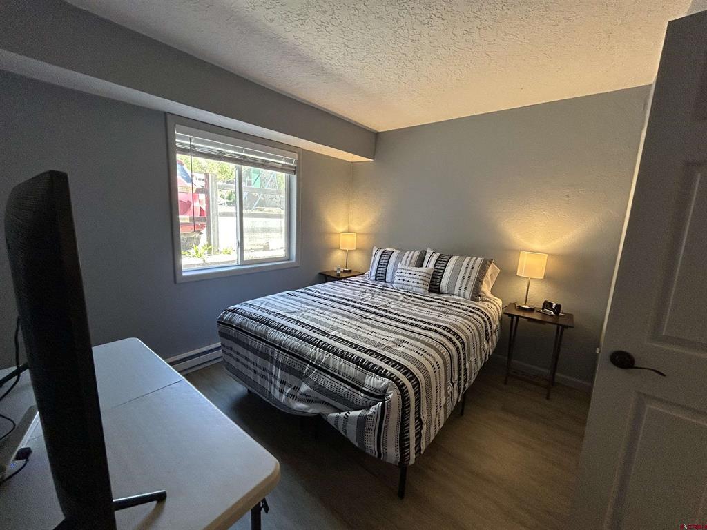 634 E 8th Avenue Property Photo 8