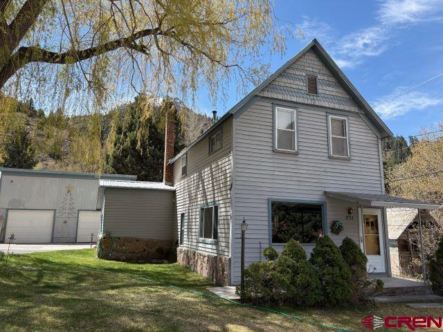 231 3rd Avenue Property Photo 1