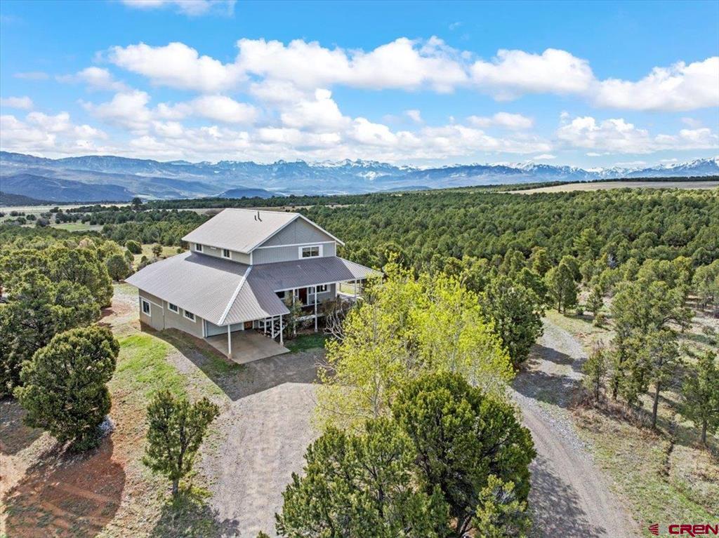 250 Sue Bob Court Property Photo