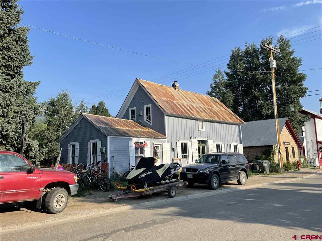 413 Second Street Property Photo 2