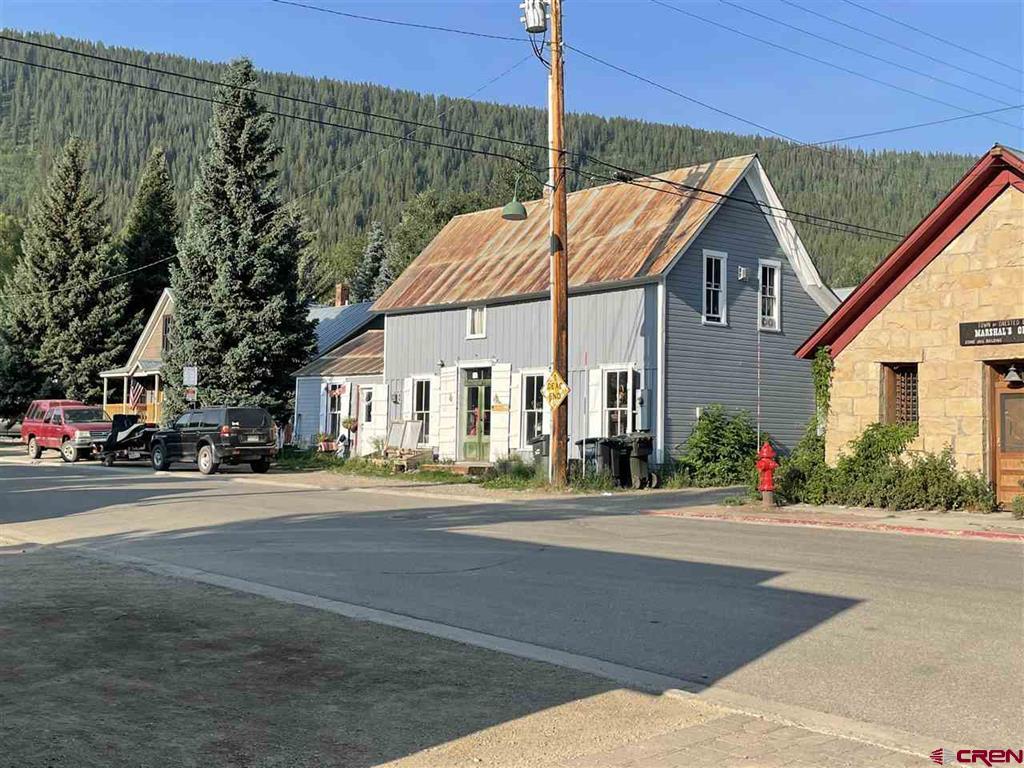 413 Second Street Property Photo 5