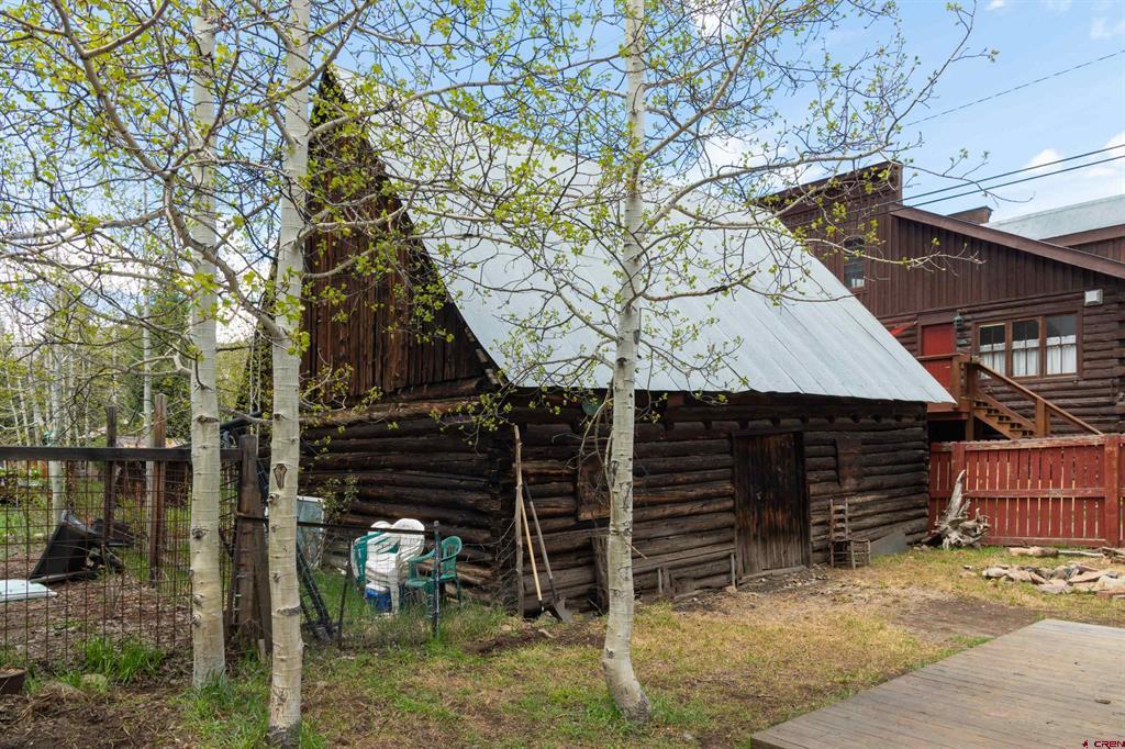 413 Second Street Property Photo 12